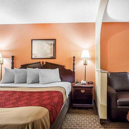 Econo Lodge Inn & Suites I-20, Exit 73 Tuscaloosa Εξωτερικό φωτογραφία