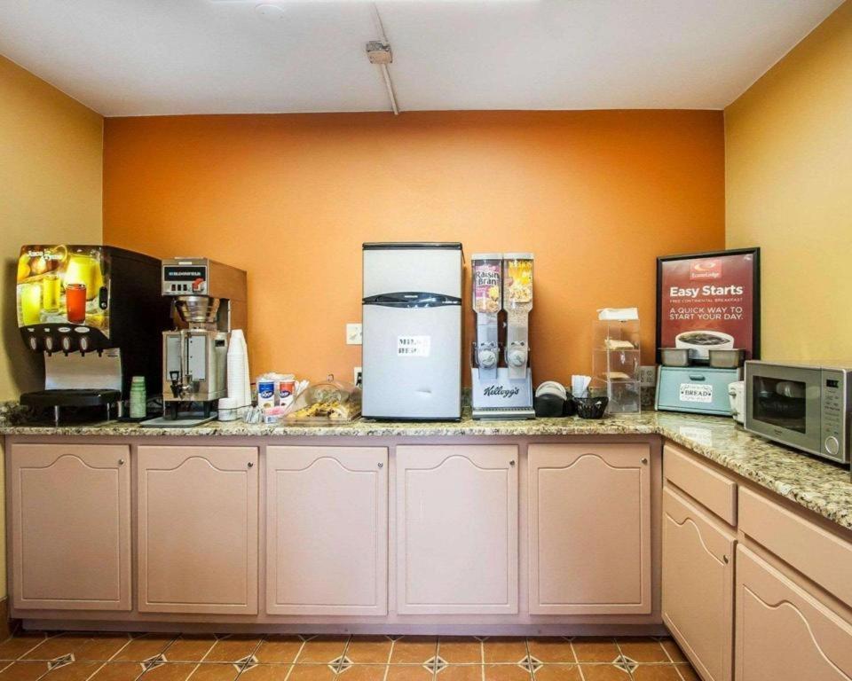 Econo Lodge Inn & Suites I-20, Exit 73 Tuscaloosa Εξωτερικό φωτογραφία