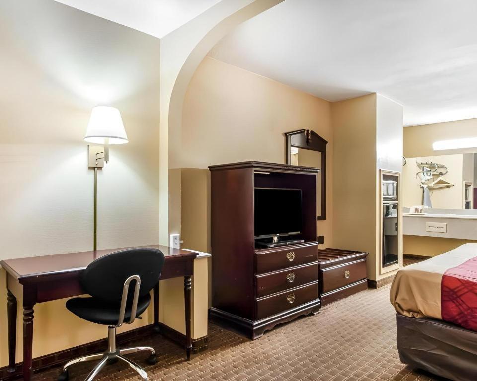 Econo Lodge Inn & Suites I-20, Exit 73 Tuscaloosa Εξωτερικό φωτογραφία