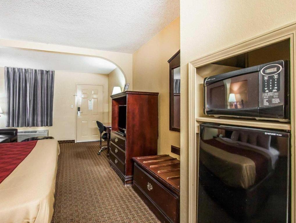Econo Lodge Inn & Suites I-20, Exit 73 Tuscaloosa Εξωτερικό φωτογραφία