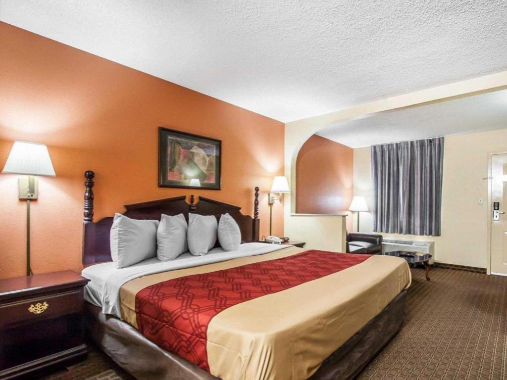 Econo Lodge Inn & Suites I-20, Exit 73 Tuscaloosa Εξωτερικό φωτογραφία