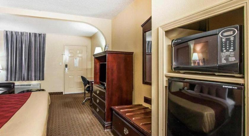 Econo Lodge Inn & Suites I-20, Exit 73 Tuscaloosa Εξωτερικό φωτογραφία